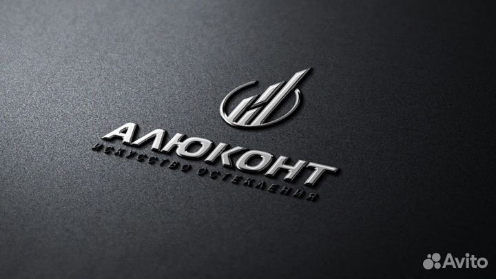 Сборщик алюминиевых окон и дверей в цех