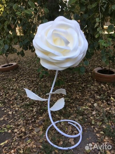 Светильники и Цветы из изолона