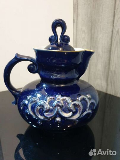 Кувшин фарфоровый