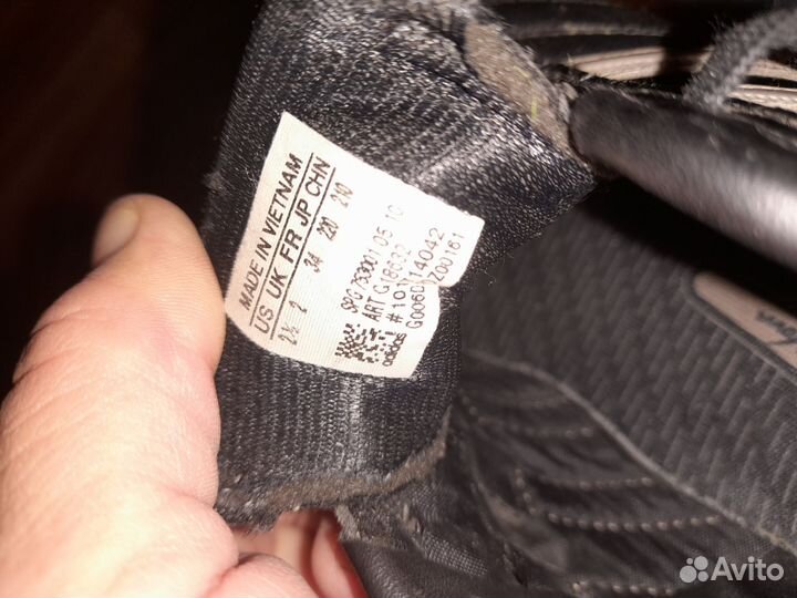 Детские футбольные бутсы adidas 34 размер