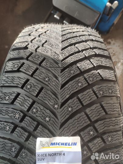 Michelin X-Ice North 4 SUV 275/45 R20 110T