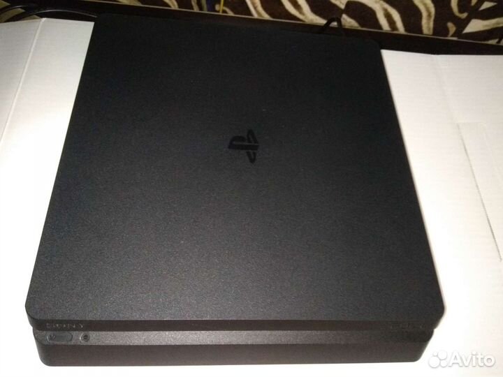 Игровая приставка PlayStation 4 Slim Black 1 Tb