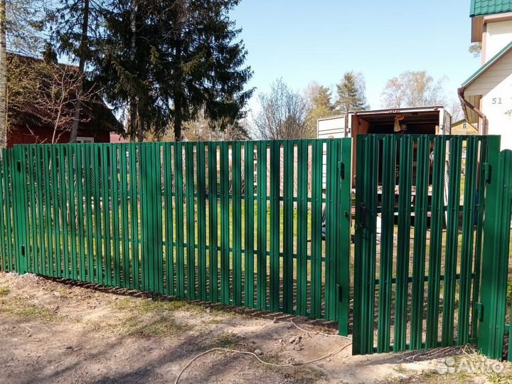 Заборы от производителя: Профлист Евроштакетник