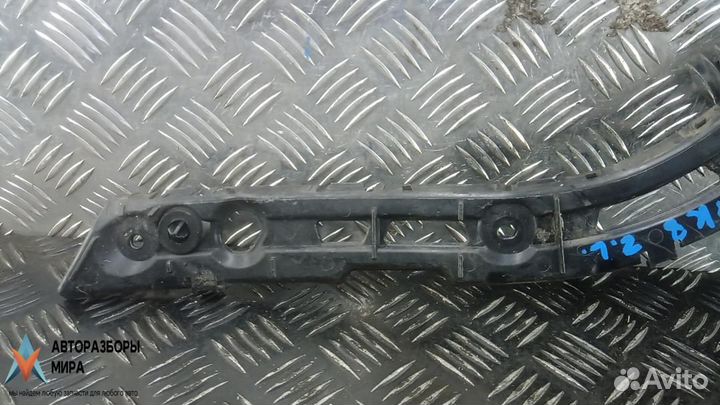 Крепление бампера заднего Jaguar XF X250 рест