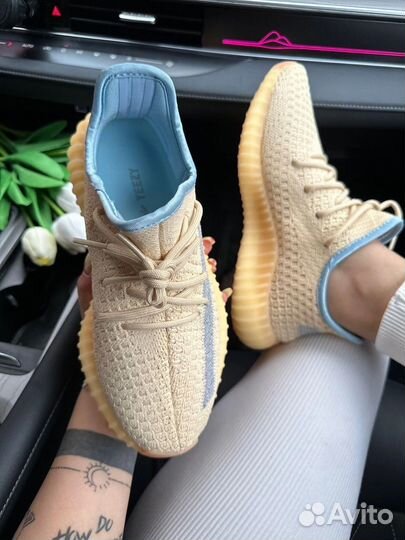 Кроссовки Adidas Yeezy Boost 350 женские