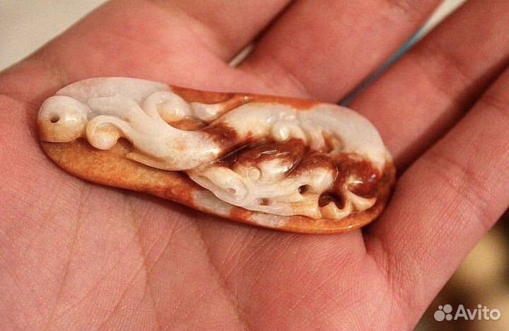 Подвеска «Дракон» жадеит