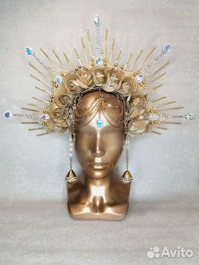 Корона с лучами