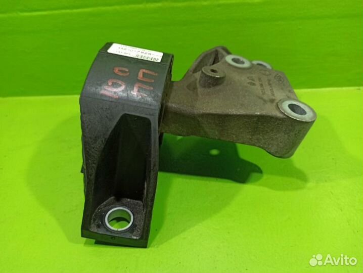 Опора двигателя правая Renault Logan 2 K7MA812