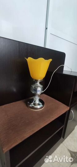 Винтажная настольная лампа