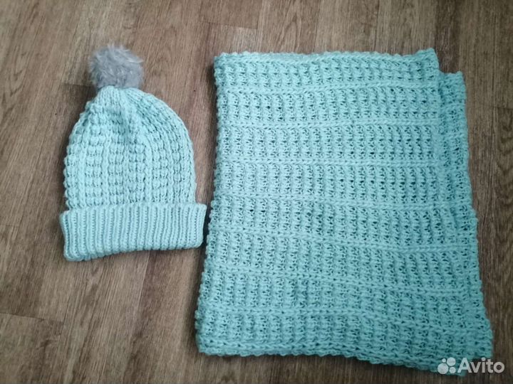 Комплект шапка и снуд