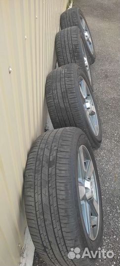 Bridgestone Dueler A/T 265/55 R20