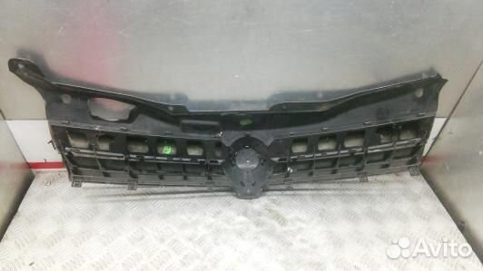Решетка радиатора opel astra H (DEA20G101)