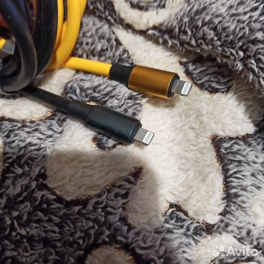Кабель для iPhone