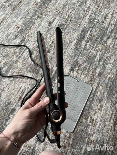 Выпрямитель для волос новый