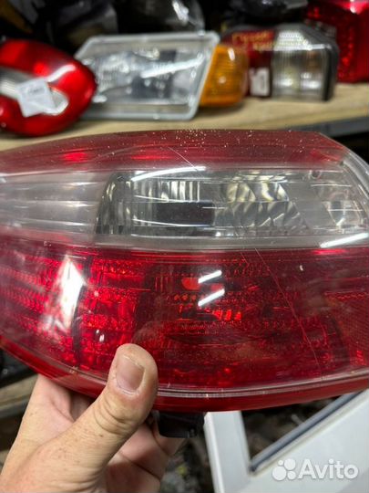 Фонарь задний левый Toyota Camry 2.4 2009