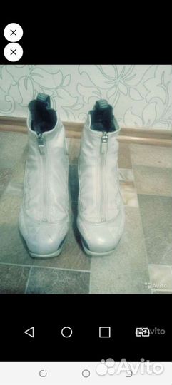 Лыжные ботинки