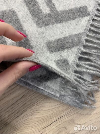 Кашемировый Шарф Fendi