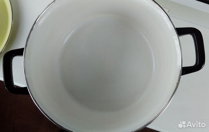 Кастрюля эмалированная, б\у