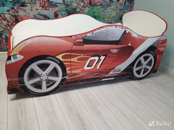 Детская кровать с матрасом