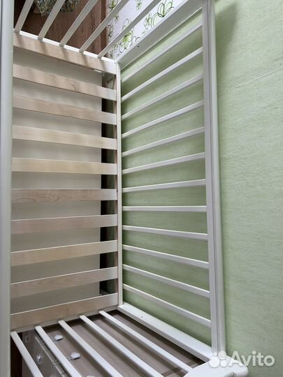 Детская кроватка с ящиком (без матраса)