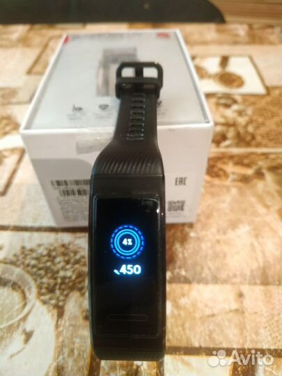 Фитнес браслет Huawei Band 3 Pro