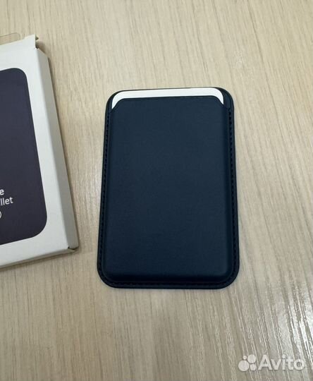 Картхолдер Apple iPhone Leather Wallet MagSafe