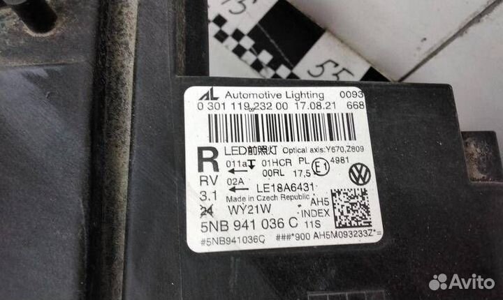 Фара правая Volkswagen Tiguan