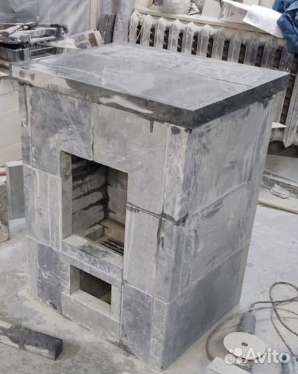 Печь камин отопительная