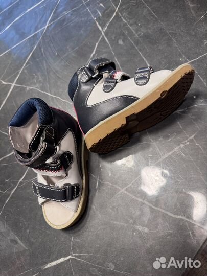 Ортопедические сандали 22 размер