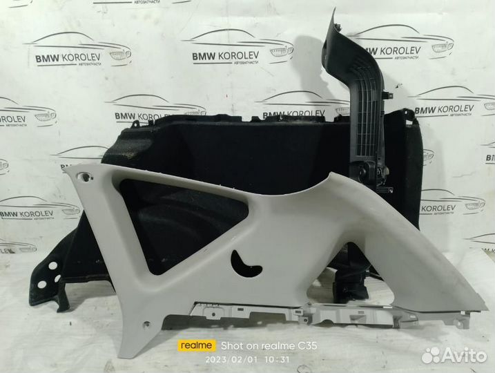 Обшивка багажника (правая универсал ) Kia Ceed