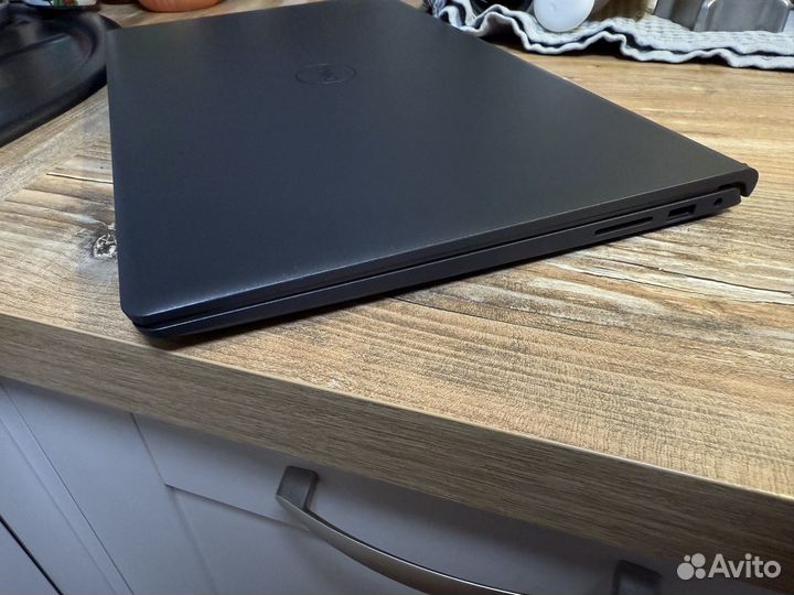 Ноутбук Dell Inspiron 3511 15.6 i7 16gb 512gb
