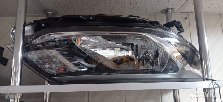 Фара правая Киа Рио 4