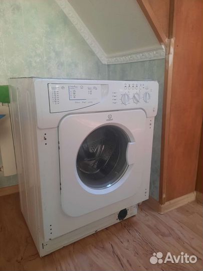Стиральная машина indesit