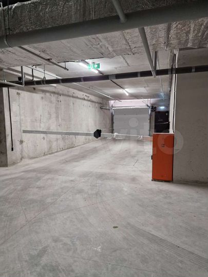 Машиноместо, 13 м²