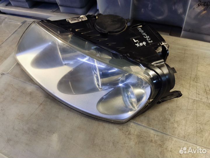 Фара левая ксенон 2 линзы VW Туарег 2002-2006год