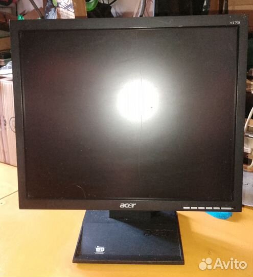 Монитор Acer v173