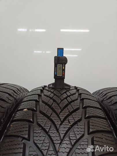 Goodyear UltraGrip Ice 2 215/65 R16