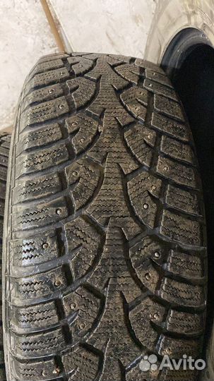 Continental Conti4x4IceContact 235/65 R17