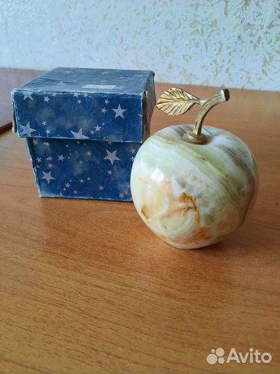 Яблоко из оникса