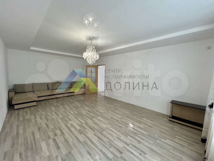 Дом 170 м² на участке 4 сот.