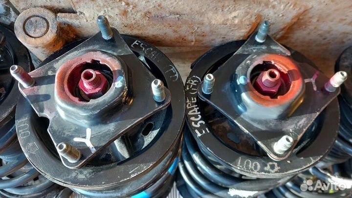 Tribute Escape Maverick стойки передние в сборе