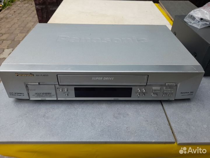 Видеомагнитофон panasonic