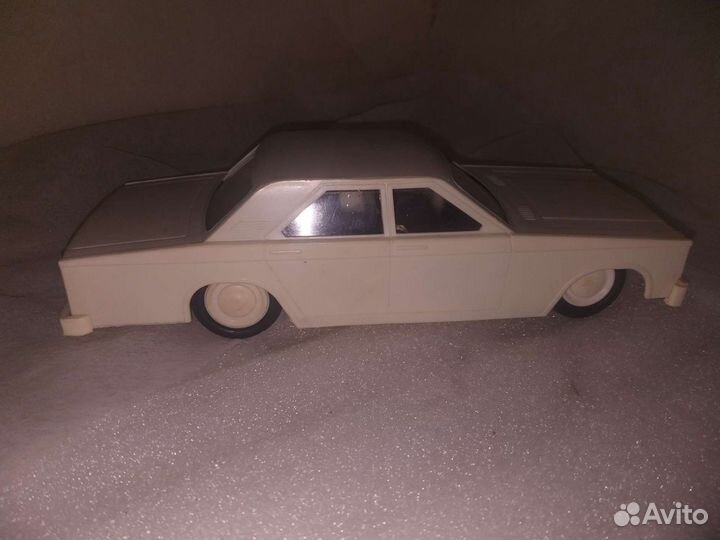 Заводная игрушка машинка СССР