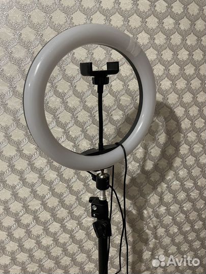 Кольцевая лампа 26 см