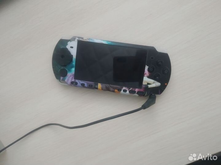 Sony psp 3008 прошитая + игры что на фото