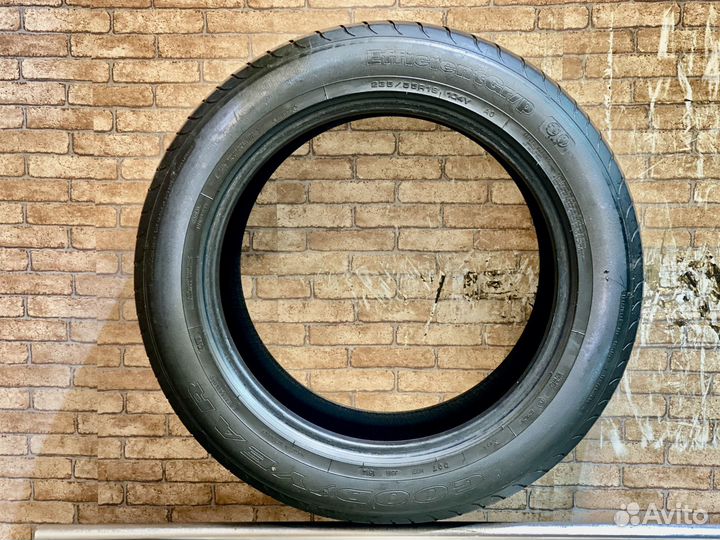 Goodyear EfficientGrip 235/55 R18 104Y