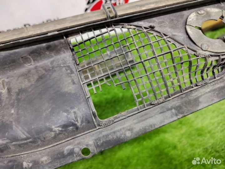 Решетка под лобовое стекло Lexus Gs300