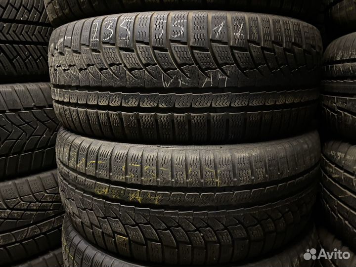 Nokian Tyres WR A4 235/55 R17 Y