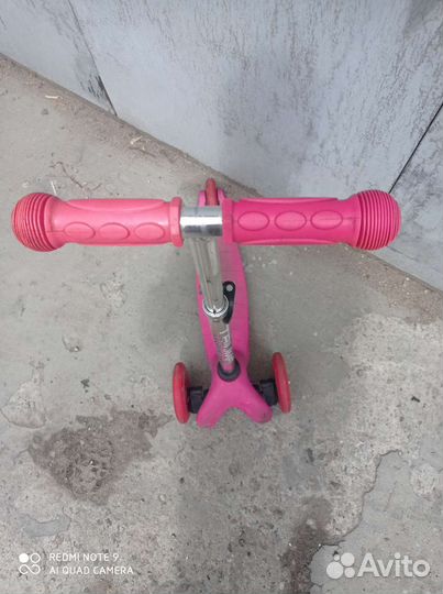 Детский 3 колëсный самокат бу