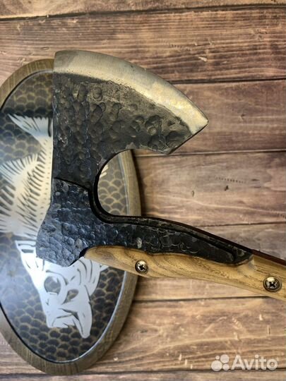 Кованый топор 